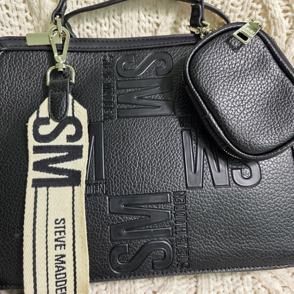 Steve Madden Matteo Satchel Bag Black Logo Embossed Crossbody‎ Excellent